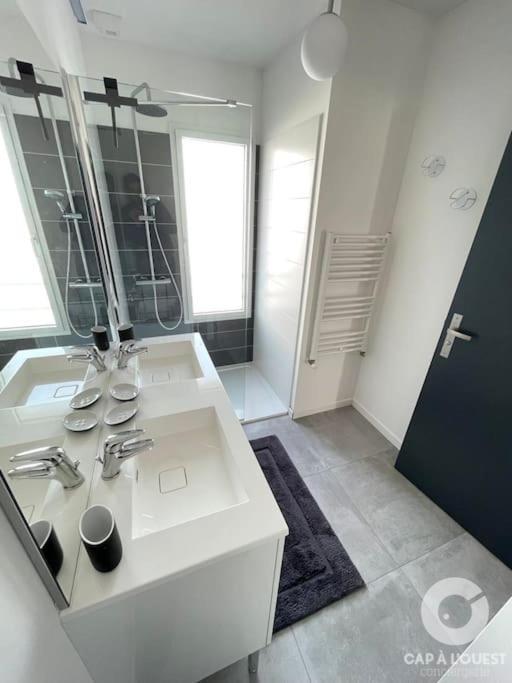 .La Villa Sablaise. Maison Avec Place De Parking Au Coeur Du Quartier Arago Les Sables-dʼOlonne Екстериор снимка